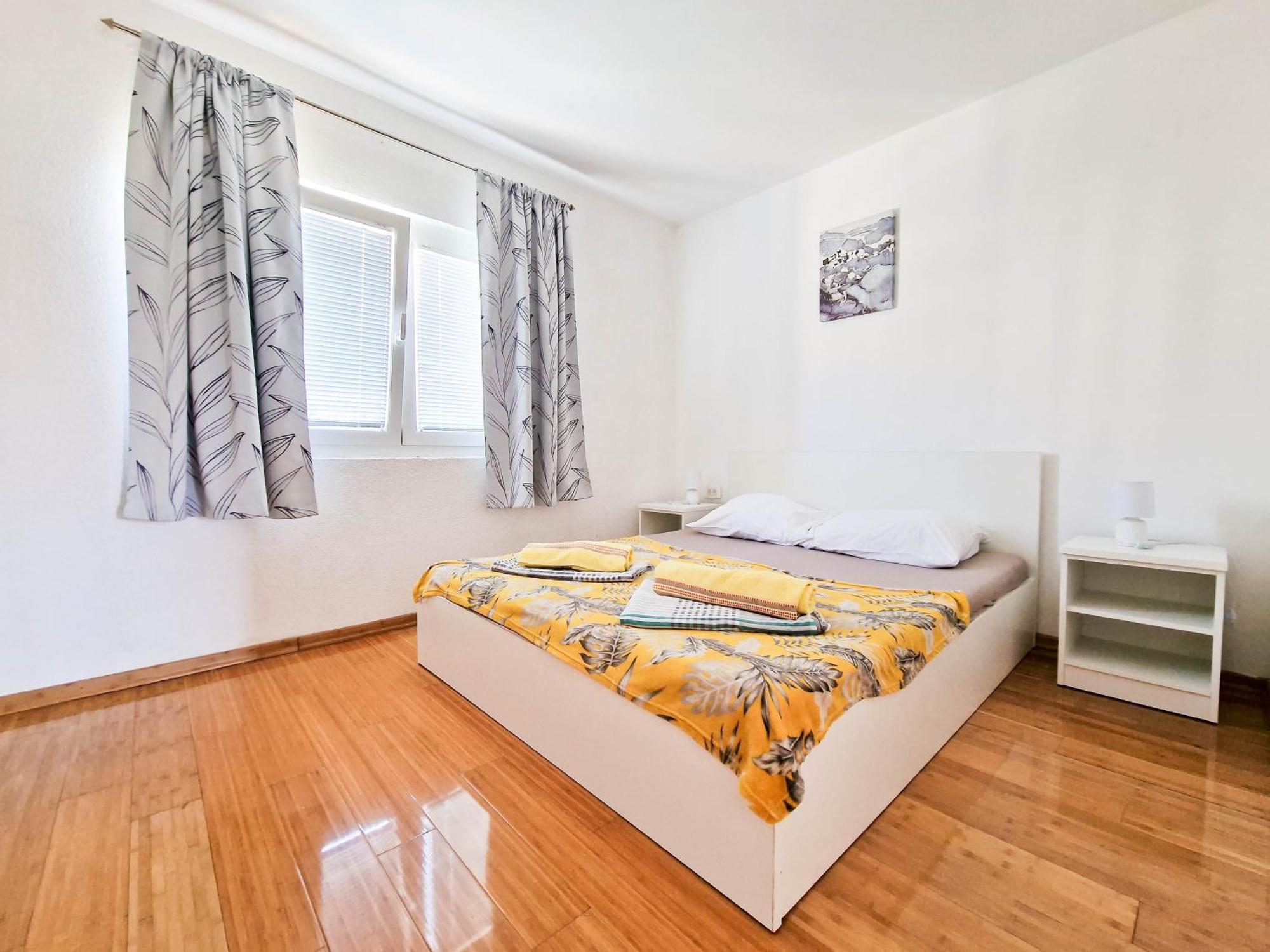 Flip - Flop Apartment Novalja Exterior photo