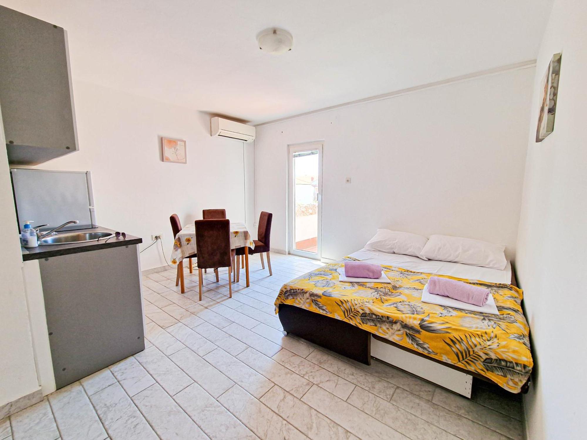 Flip - Flop Apartment Novalja Exterior photo