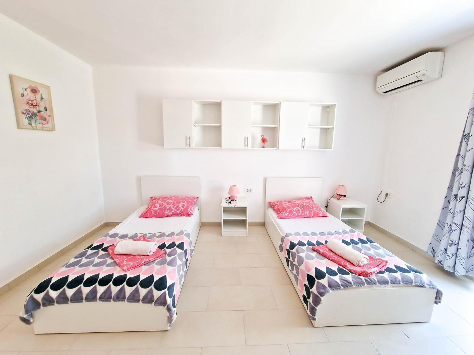 Flip - Flop Apartment Novalja Exterior photo